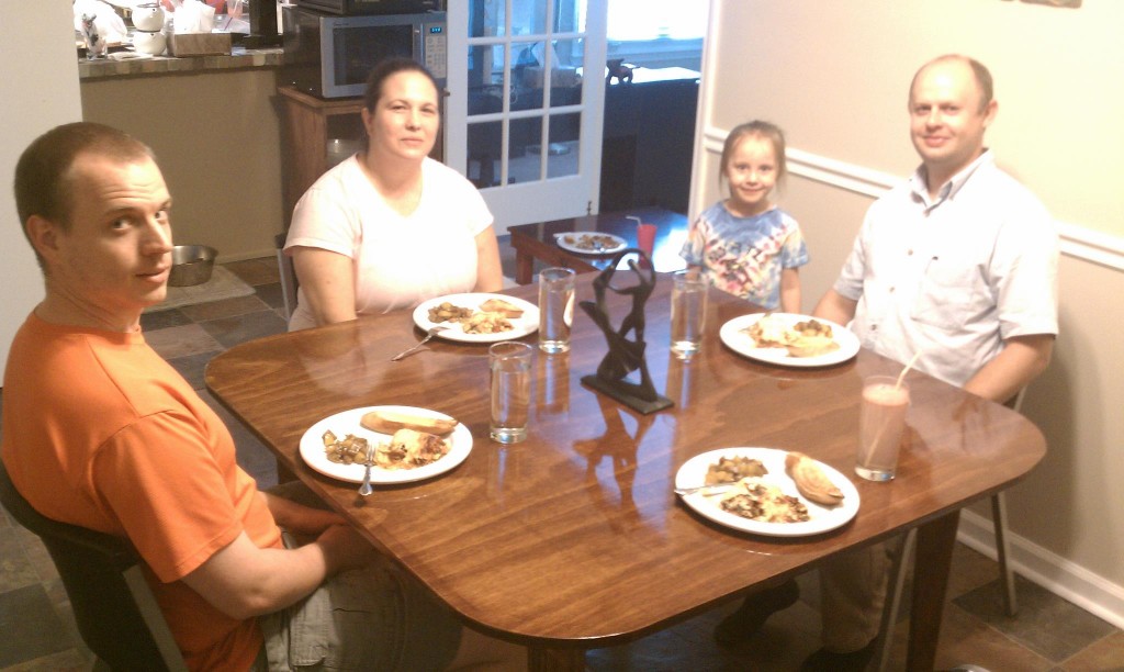 Aben & Tamara Gentry, their daughter Laurie, and their friend Thomas usher me into a warm welcome-to-Georgia experience, my first three days in the state. Wonderful family! Tamara is a rockstar of a cook!! I enjoyed being their first official Couchsurfer! :^)